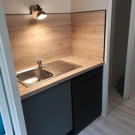 Дом отдыха Huebsches Tiny Mit Waldblick Im